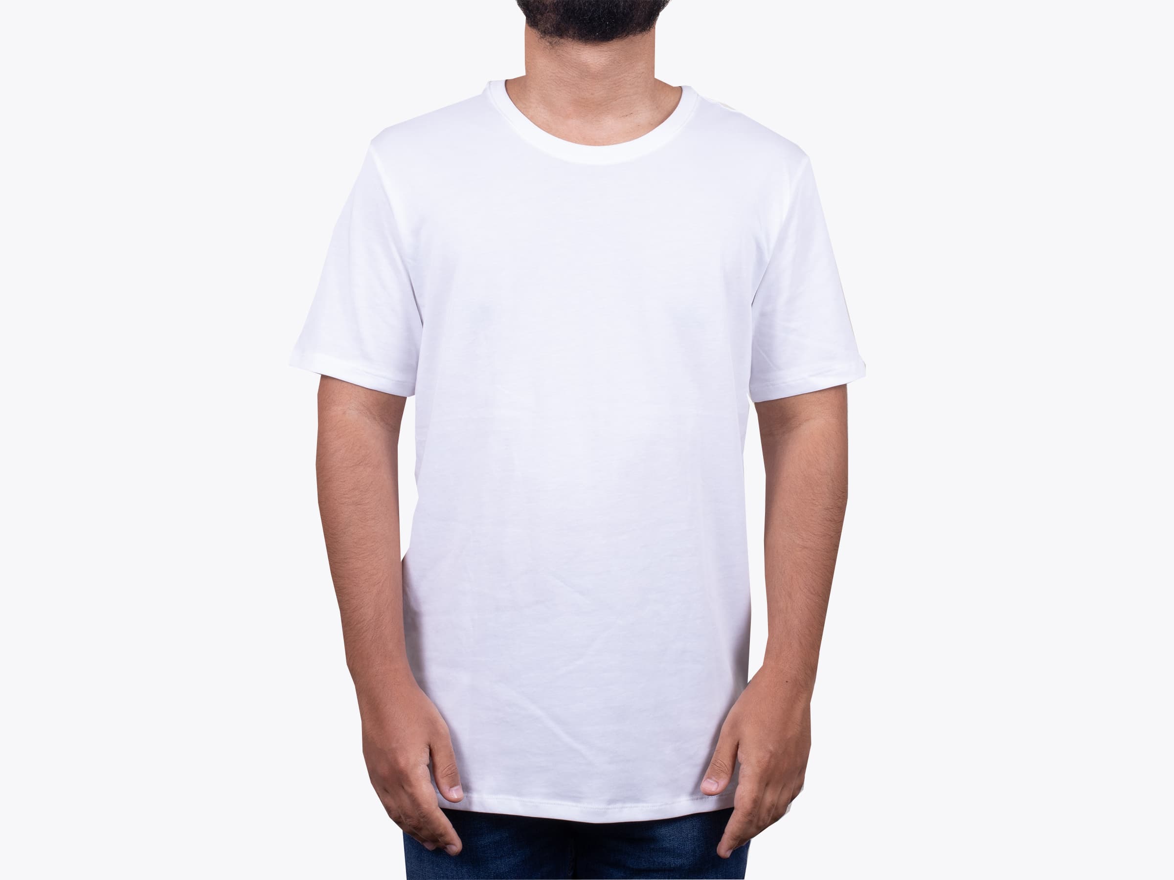 Nike NKBQ5231 Dri-FIT Cotton/Poly Tee in White (model:male, size:medium, view:front)